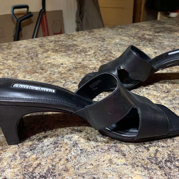 Black "Charles David" heels in size 9 1/2 with a 3 inch heel, NEW - Picture 1 of 3